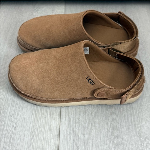 Ugg goldenstar clogs - chestnut - 9.5 - Picture 1 of 5